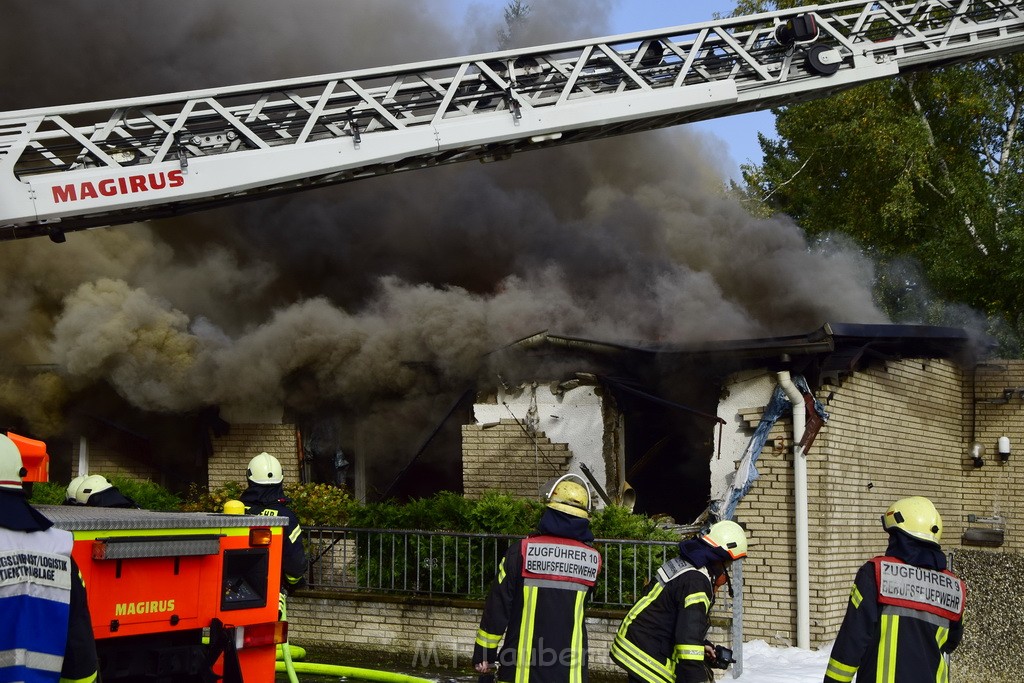 Feuer 2 Y Explo Koeln Hoehenhaus Scheuerhofstr P0104.JPG - Miklos Laubert